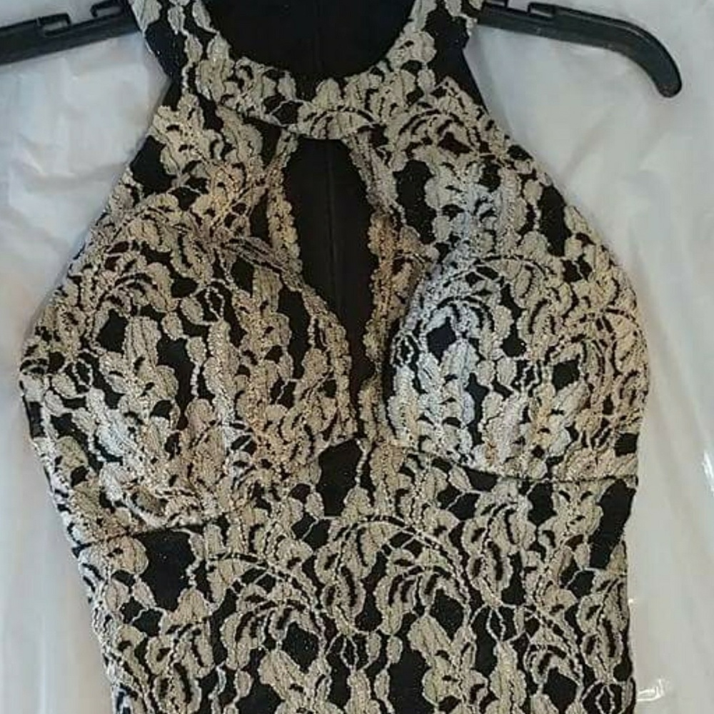 Lace Keyhole Mermaid Dress